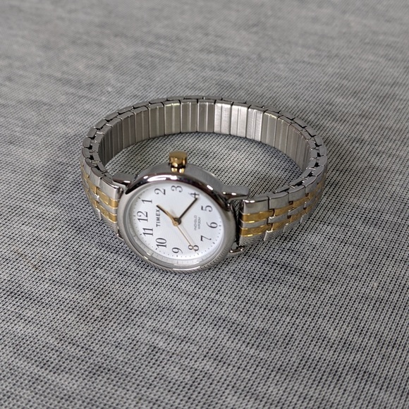 Timex Easy Reader Expansion Band Dress Watch - Picture 3 of 4